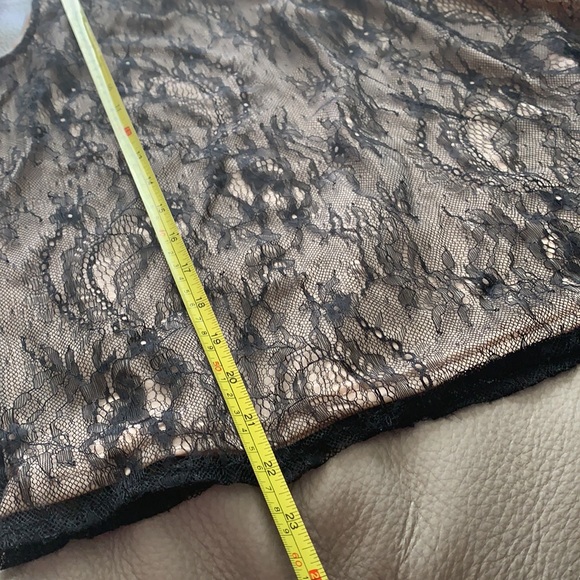 BEDO lace top and skirt - Picture 13 of 14